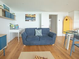 Onshore 6 - Newquay Towan Beach View