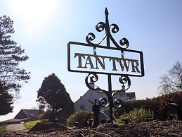 Tan Twr Farm Cottage