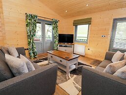 Oak Lodge