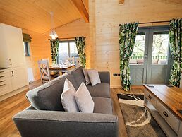Oak Lodge