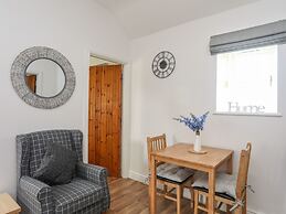 Tyn Towyn - Bwthyn Carreg