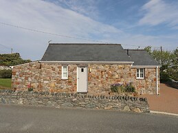 Tyn Towyn - Bwthyn Carreg