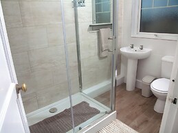 Weymouth Bay Apartment C