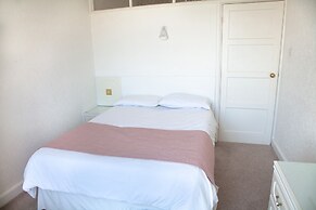 Weymouth Bay Apartment C