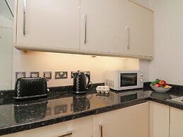 Admiral's Quarter Apartment 4