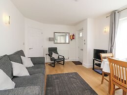 Admiral's Quarter Apartment 4