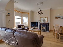 Beach View Apartment 2