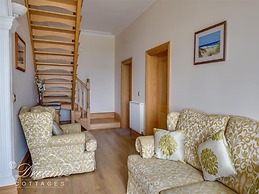 Beach View Apartment 2