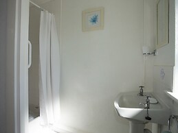 17 Victoria Terrace - Perthi