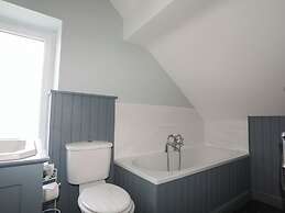 Min Y Mor Trearddur Bay