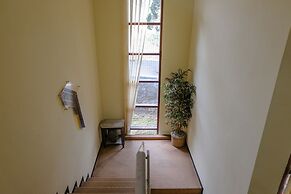 SPOT ON 1767 Villa Anggur Panderman