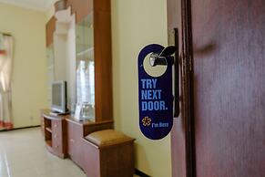 SPOT ON 1767 Villa Anggur Panderman