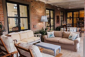 Vineyard Views Country House