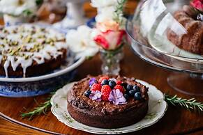 Vineyard Views Country House