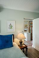 Vineyard Views Country House