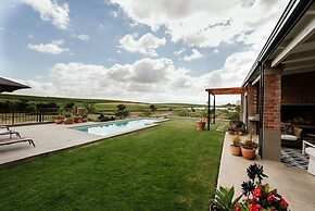 Vineyard Views Country House