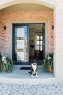 Vineyard Views Country House