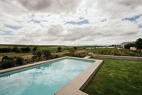 Vineyard Views Country House