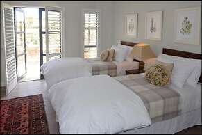 Vineyard Views Country House