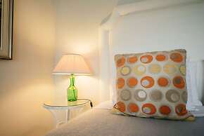 Vineyard Views Country House