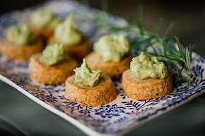 Vineyard Views Country House