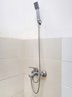 OYO 1932 Srimahi Residence