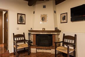 Maro's Village House, Private & Serene Stone Villa