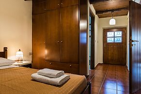 Maro's Village House, Private & Serene Stone Villa