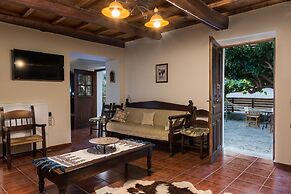 Maro's Village House, Private & Serene Stone Villa