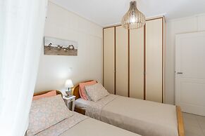 New Stylish Apartment with Sea View