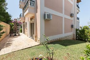 New Stylish Apartment with Sea View