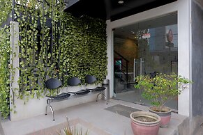 OYO 1726 Bed & Breakfast Inn