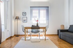 Newly Renovated Stylish Urban Flat