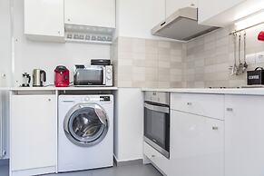 Newly Renovated Stylish Urban Flat