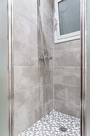 Newly Renovated Stylish Urban Flat