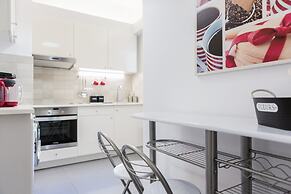 Newly Renovated Stylish Urban Flat