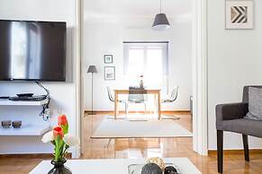 Newly Renovated Stylish Urban Flat