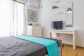 Newly Renovated Stylish Urban Flat