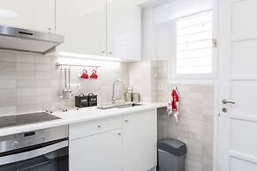 Newly Renovated Stylish Urban Flat