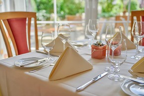 Mayers Waldhorn Hotel