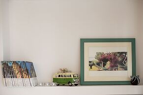 Oikia Eleanthi - Beachfront Garden Home