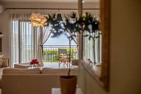 Oikia Eleanthi - Beachfront Garden Home