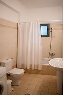 Oikia Eleanthi - Beachfront Garden Home