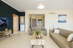 NeSo - Peter's Flat steps to Beach with Great Views