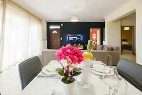 NeSo - Peter's Flat steps to Beach with Great Views