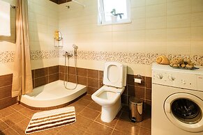 NeSo - Peter's Flat steps to Beach with Great Views