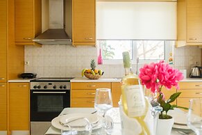 NeSo - Peter's Flat steps to Beach with Great Views