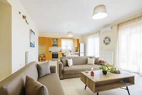 NeSo - Peter's Flat steps to Beach with Great Views