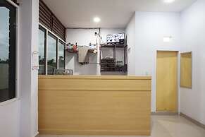 OYO 1764 Sopou Penginapan Rinal & Tuah