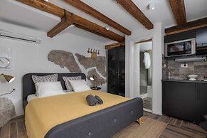 Private Accomodation Linda